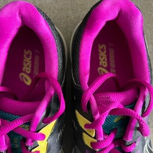 ASIC running shoes - women